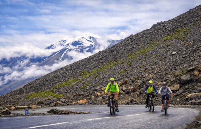 Cycling in Indian himalayas